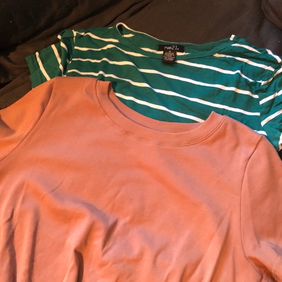 Crop Top Tshirt Bundle - Picture 1 of 4